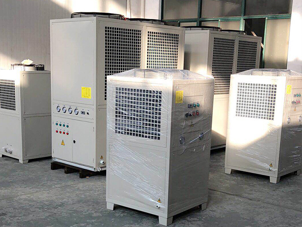 油冷機品牌長期不開機要注意什么